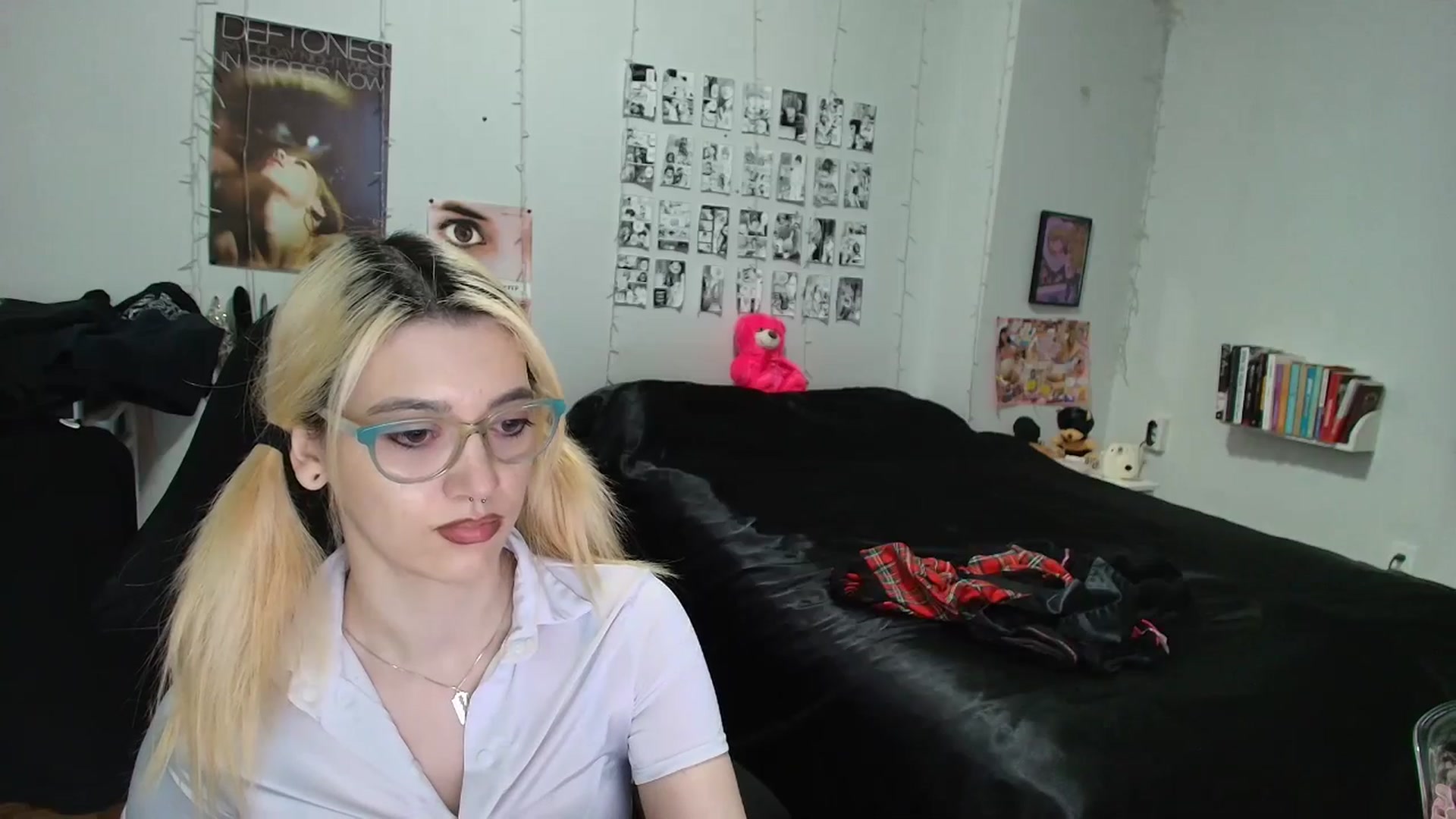 Gallery image thumbnail from AnnaTame's myfreecams stream on, 03/07/2026, 10:29 image 3 of 20