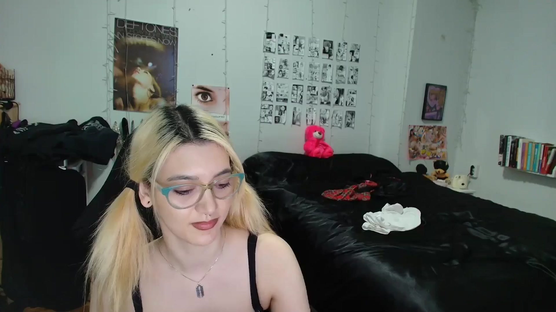 Gallery image thumbnail from AnnaTame's myfreecams stream on, 03/07/2026, 10:29 image 5 of 20