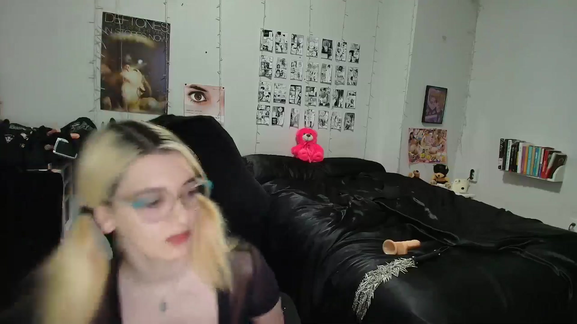 Gallery image thumbnail from AnnaTame's myfreecams stream on, 03/08/2026, 04:56 image 13 of 20