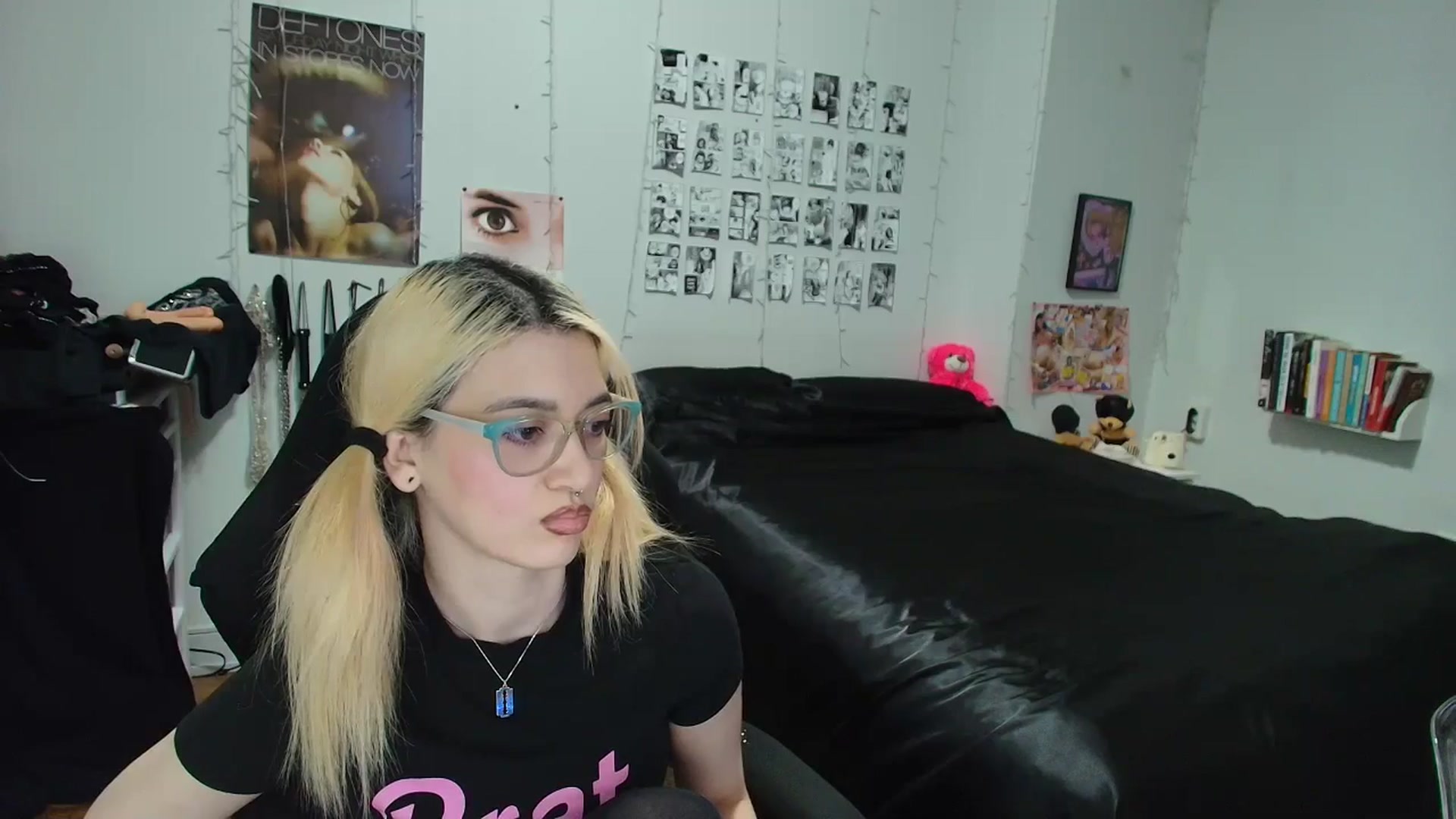 Gallery image thumbnail from AnnaTame's myfreecams stream on, 03/09/2026, 06:34 image 18 of 20