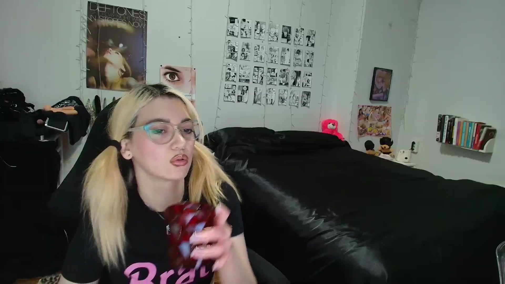 Gallery image thumbnail from AnnaTame's myfreecams stream on, 03/09/2026, 06:34 image 15 of 20