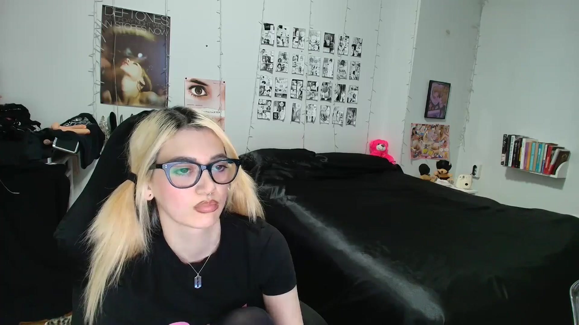 Gallery image thumbnail from AnnaTame's myfreecams stream on, 03/09/2026, 10:21 image 6 of 20
