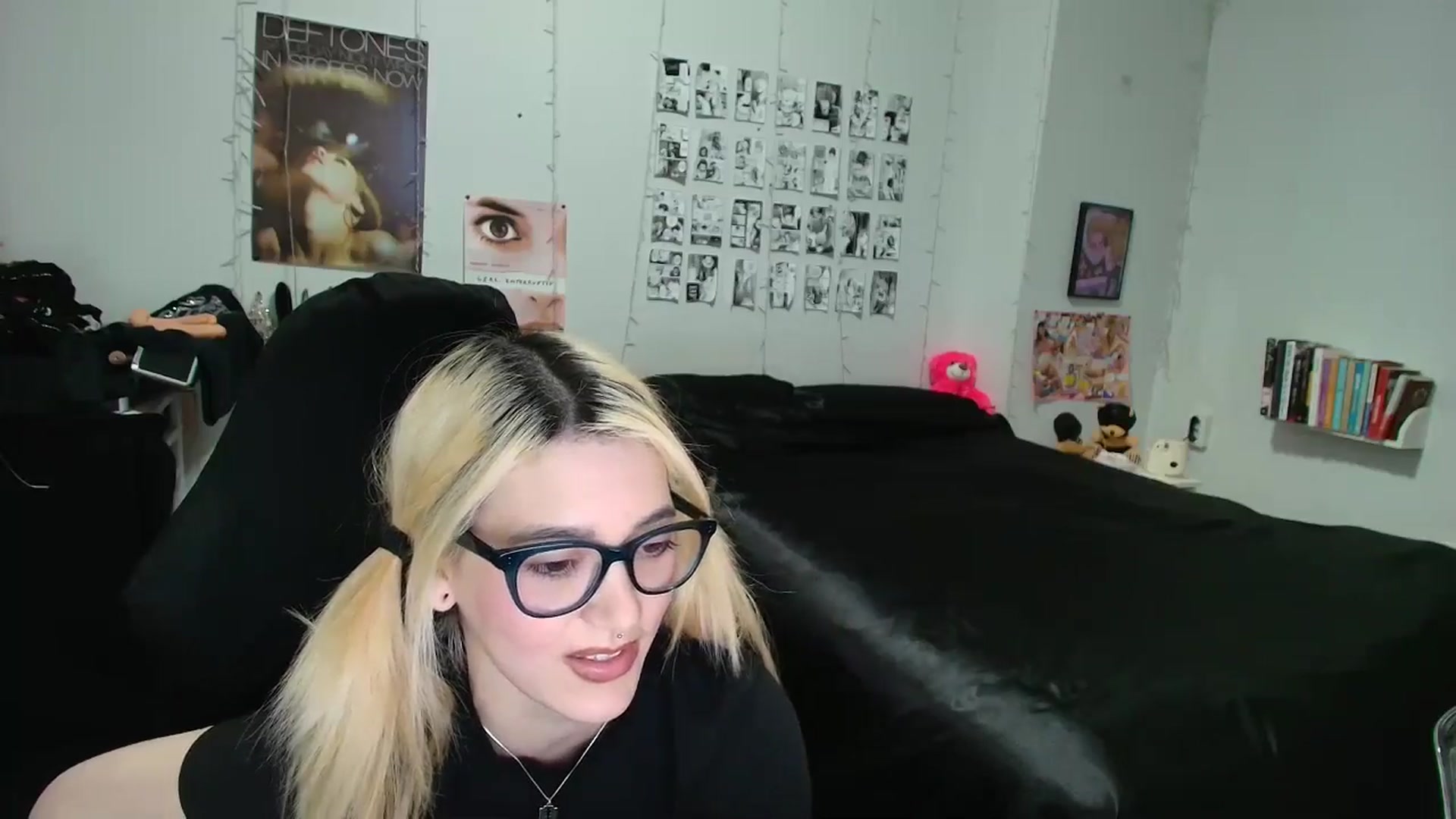 Gallery image thumbnail from AnnaTame's myfreecams stream on, 03/09/2026, 10:21 image 13 of 20