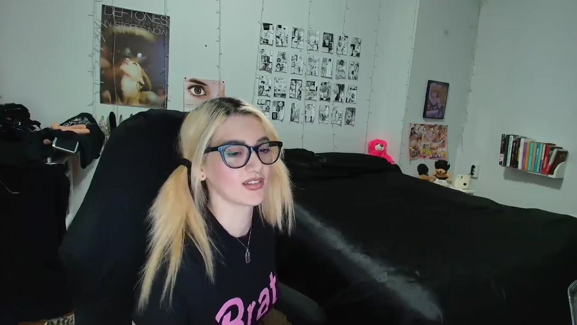 Gallery image thumbnail from AnnaTame's myfreecams stream on, 03/09/2026, 10:21 image 18 of 20
