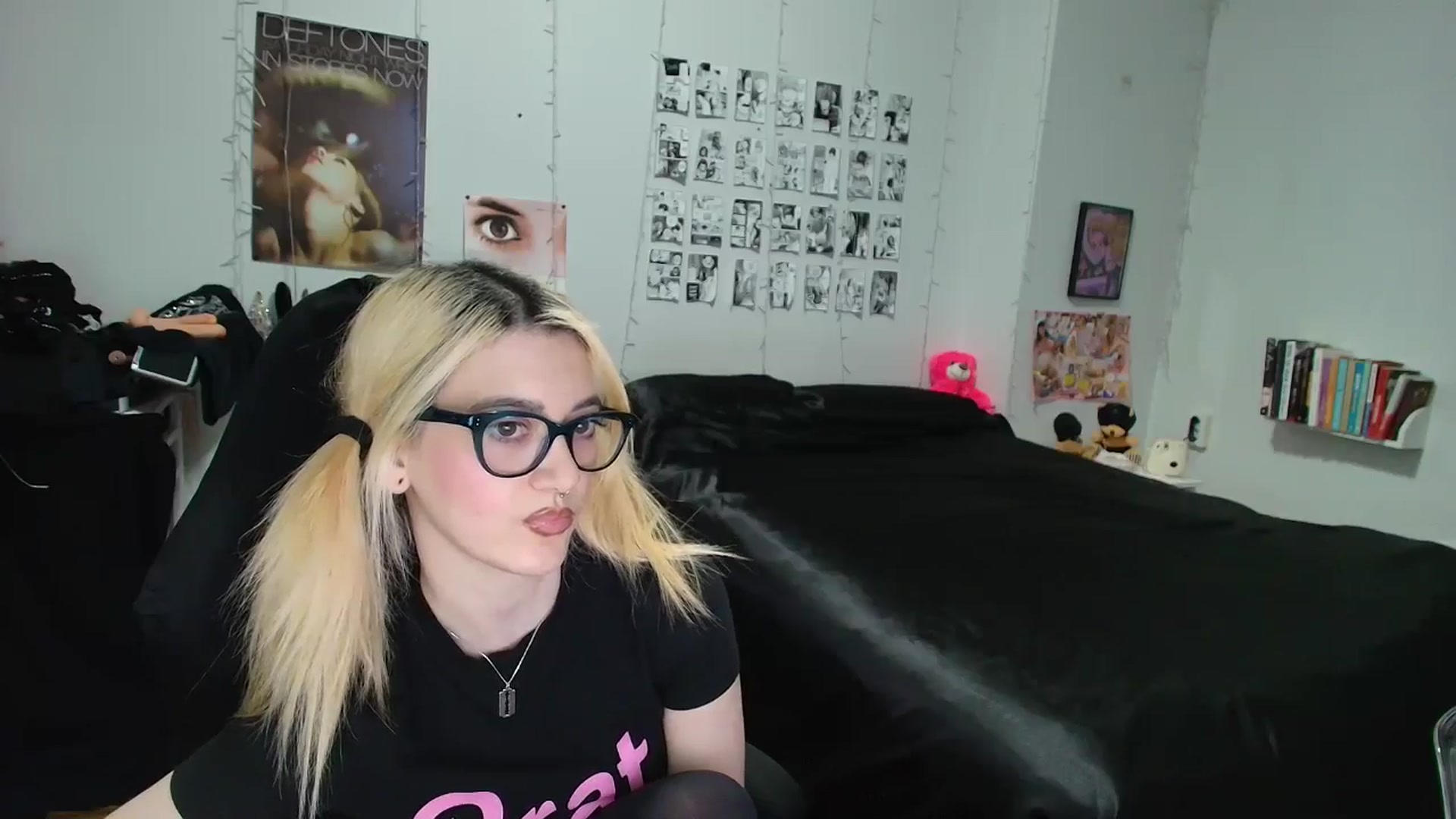 Gallery image thumbnail from AnnaTame's myfreecams stream on, 03/09/2026, 10:21 image 4 of 20