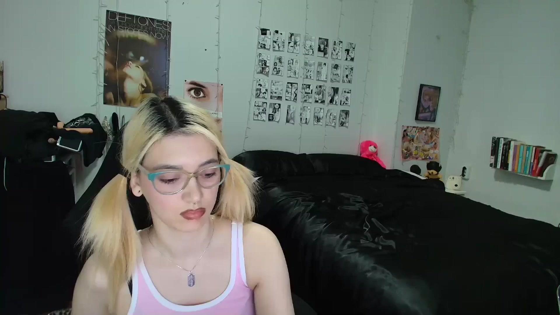 Gallery image thumbnail from AnnaTame's myfreecams stream on, 03/10/2026, 04:36 image 12 of 20