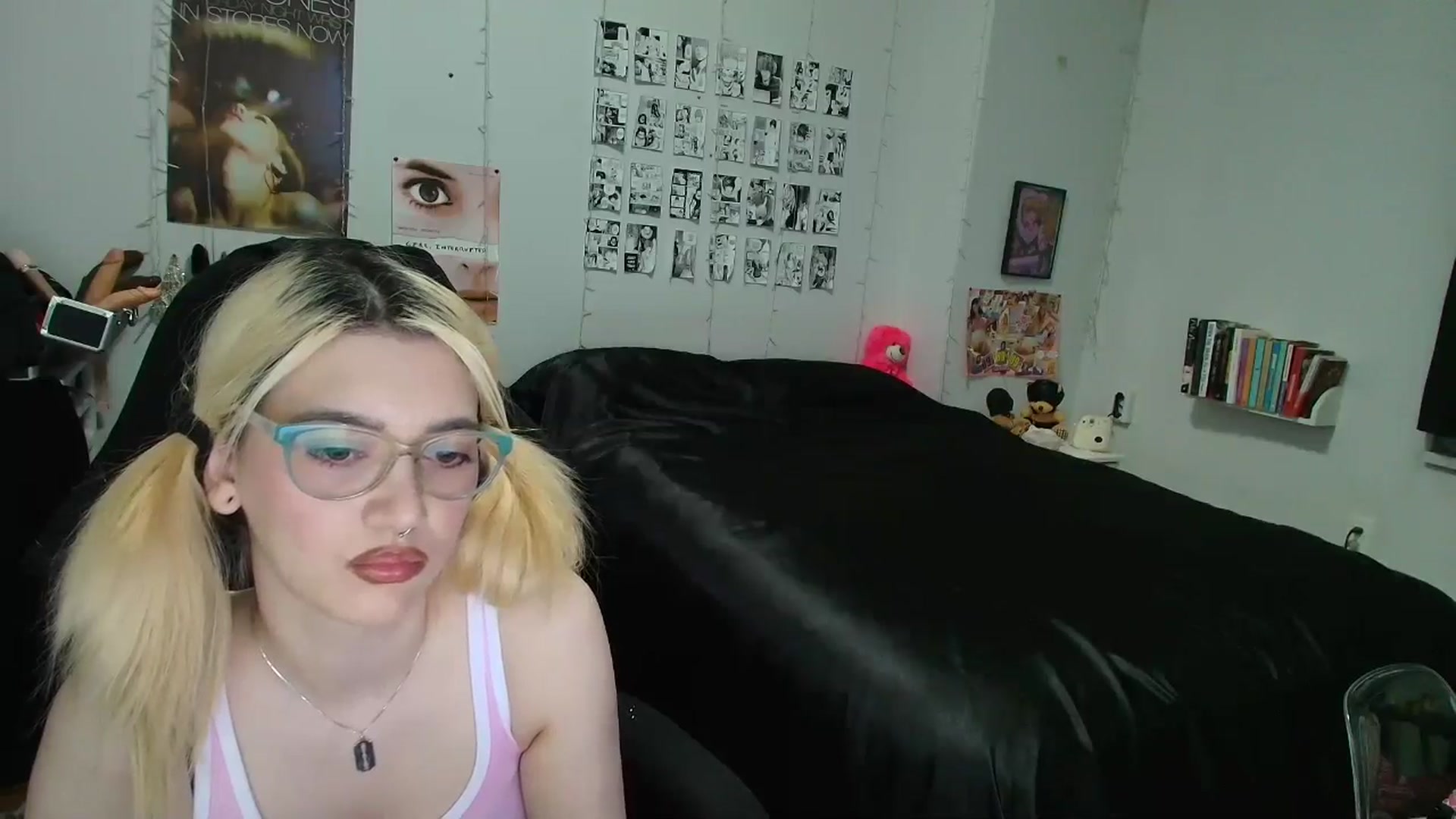 Gallery image thumbnail from AnnaTame's myfreecams stream on, 03/10/2026, 05:52 image 14 of 20