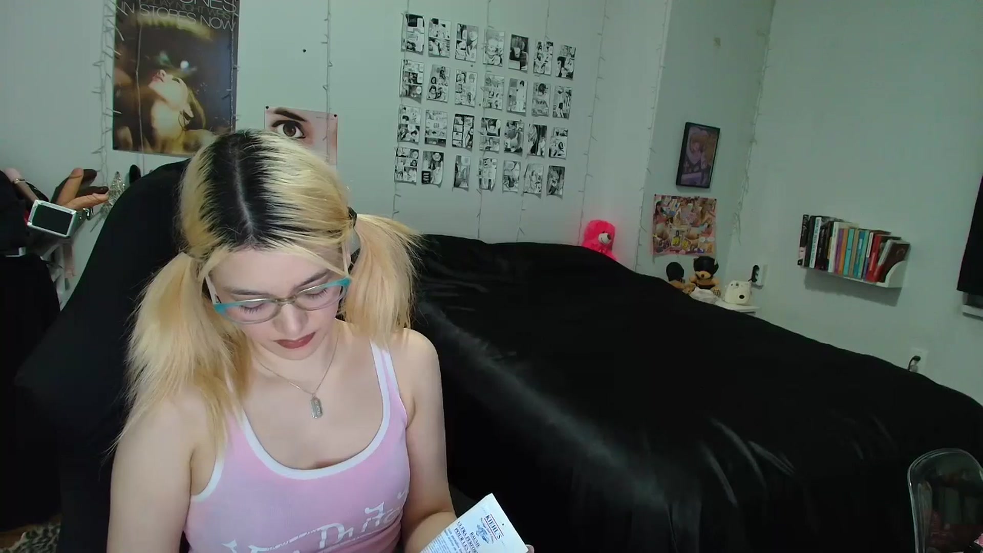 Gallery image thumbnail from AnnaTame's myfreecams stream on, 03/10/2026, 05:52 image 9 of 20