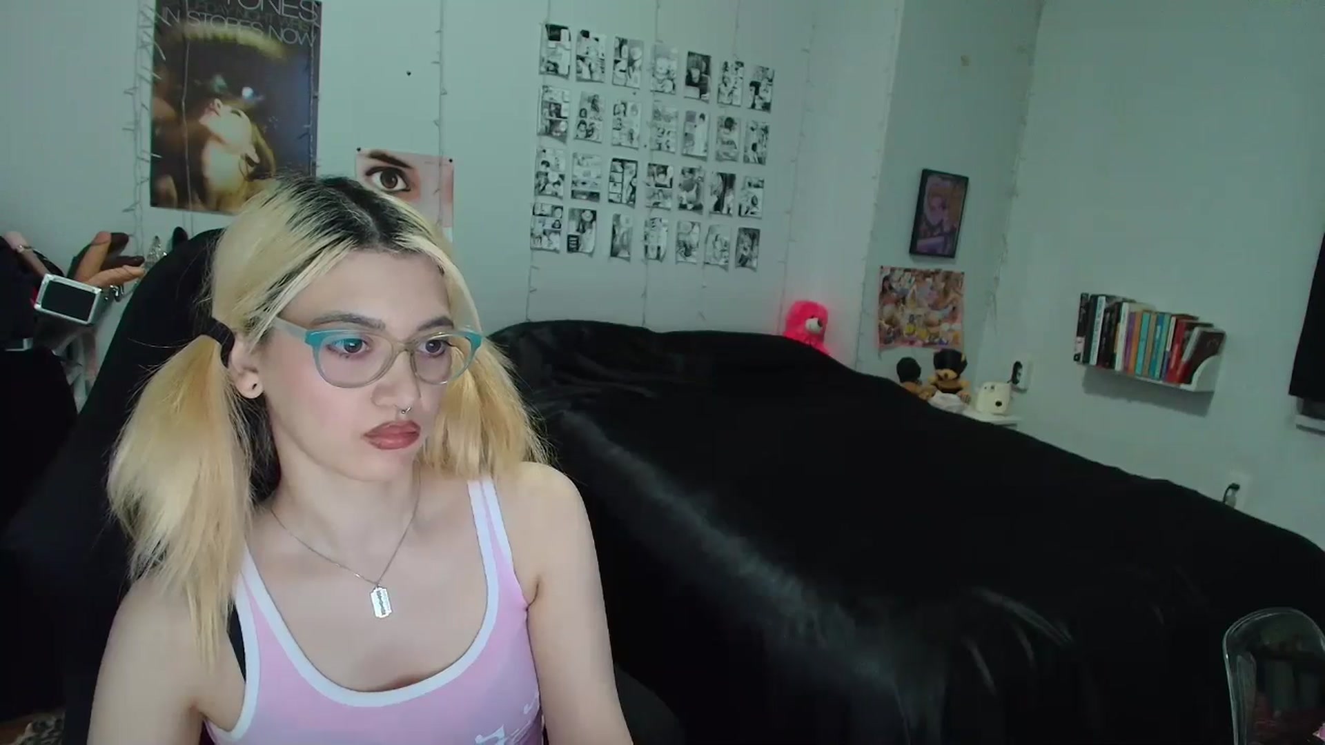 Gallery image thumbnail from AnnaTame's myfreecams stream on, 03/10/2026, 06:50 image 16 of 20