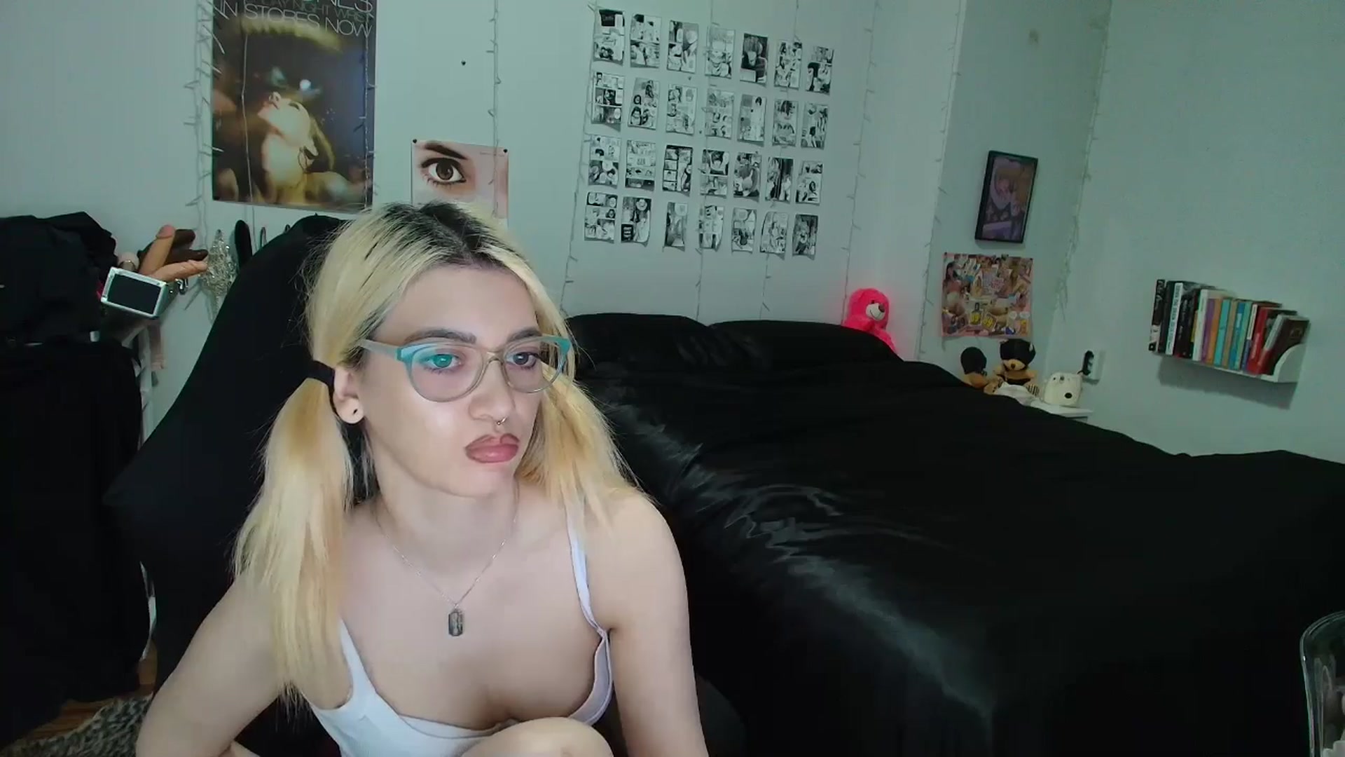Gallery image thumbnail from AnnaTame's myfreecams stream on, 03/11/2026, 05:59 image 14 of 20