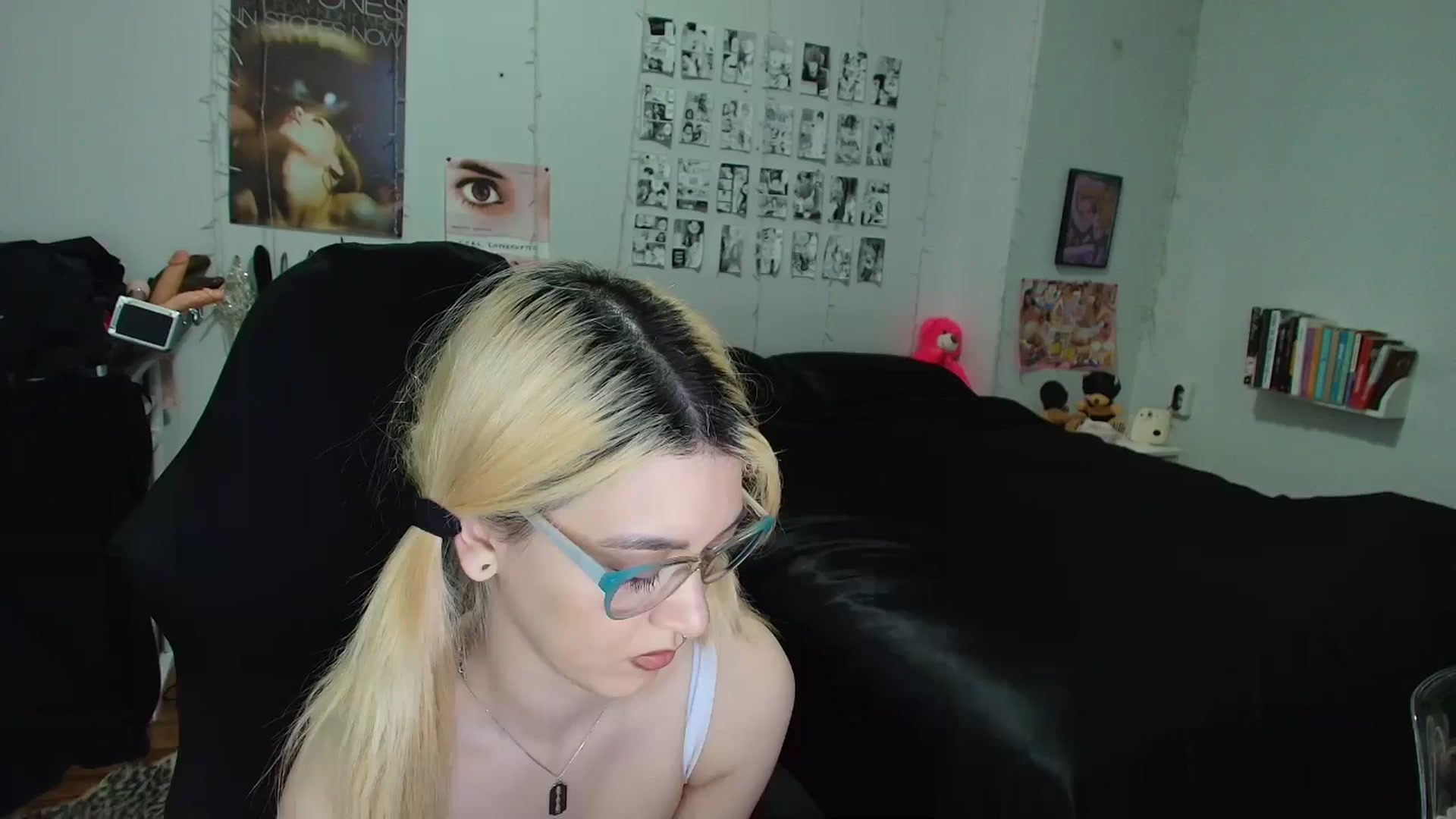 Gallery image thumbnail from AnnaTame's myfreecams stream on, 03/11/2026, 07:25 image 19 of 20