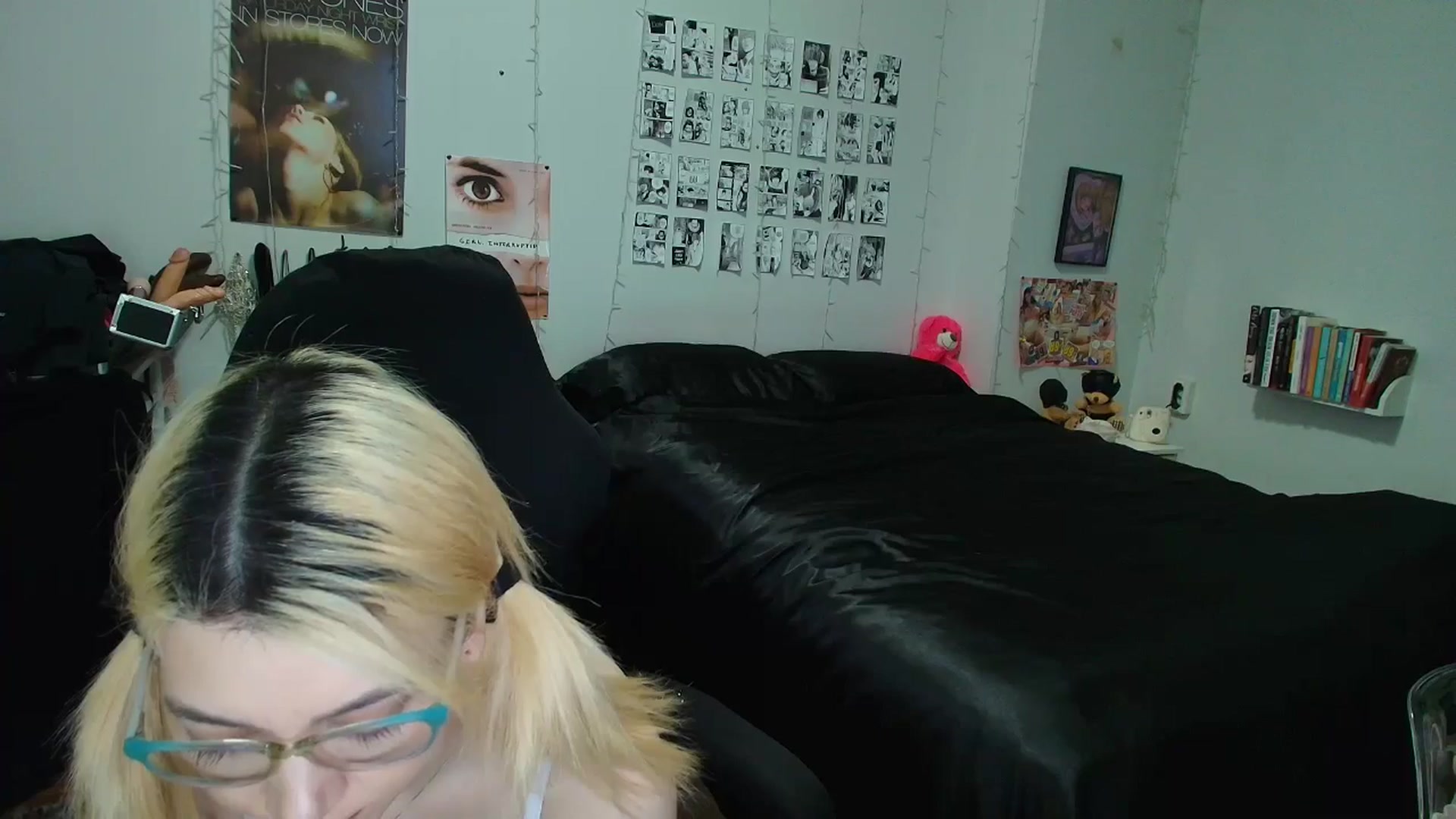 Gallery image thumbnail from AnnaTame's myfreecams stream on, 03/11/2026, 07:25 image 2 of 20