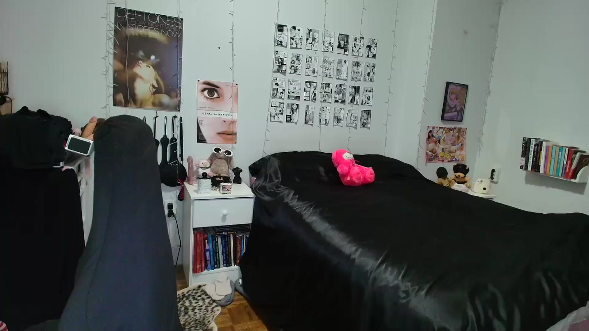 Gallery image thumbnail from AnnaTame's myfreecams stream on, 03/12/2026, 04:36 image 1 of 20