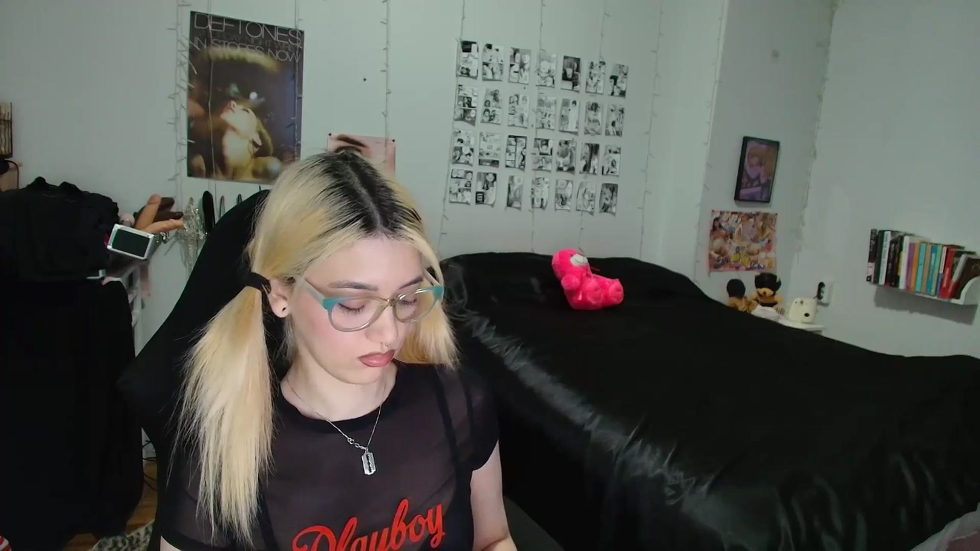Gallery image thumbnail from AnnaTame's myfreecams stream on, 03/12/2026, 04:36 image 19 of 20
