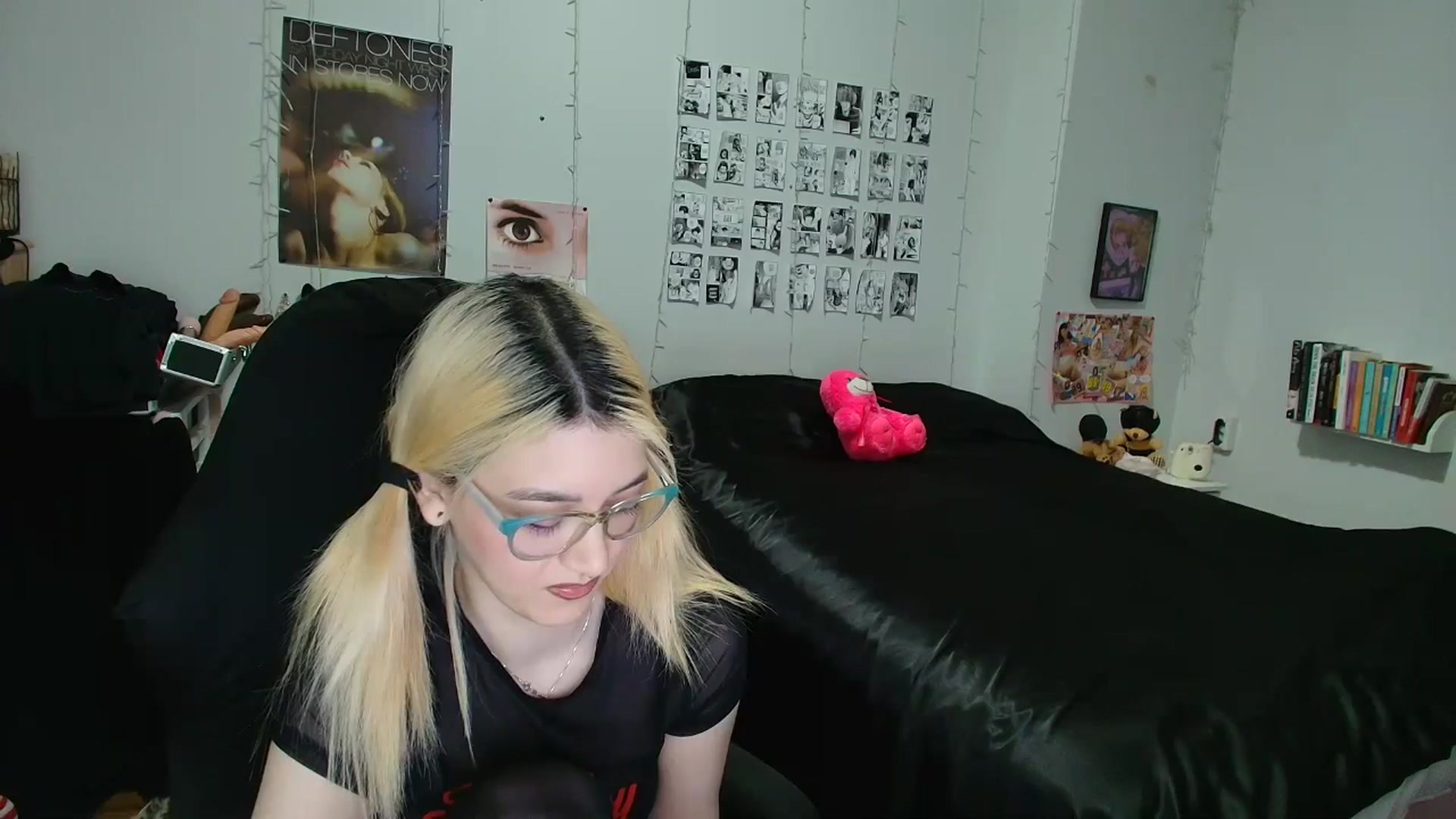 Gallery image thumbnail from AnnaTame's myfreecams stream on, 03/12/2026, 04:36 image 12 of 20