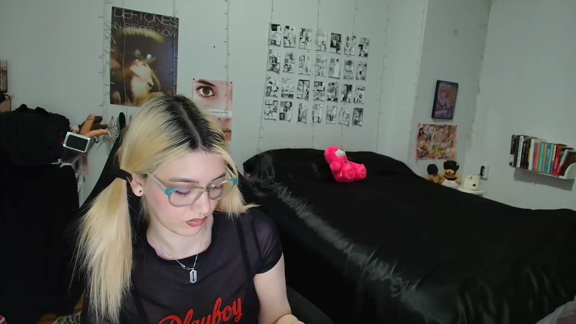 Gallery image thumbnail from AnnaTame's myfreecams stream on, 03/12/2026, 04:36 image 18 of 20