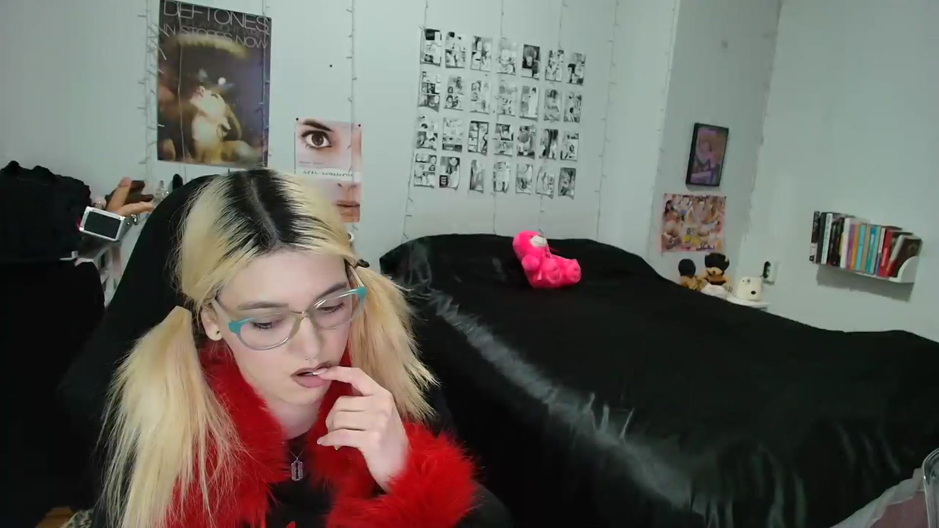 Gallery image thumbnail from AnnaTame's myfreecams stream on, 03/12/2026, 10:22 image 10 of 20