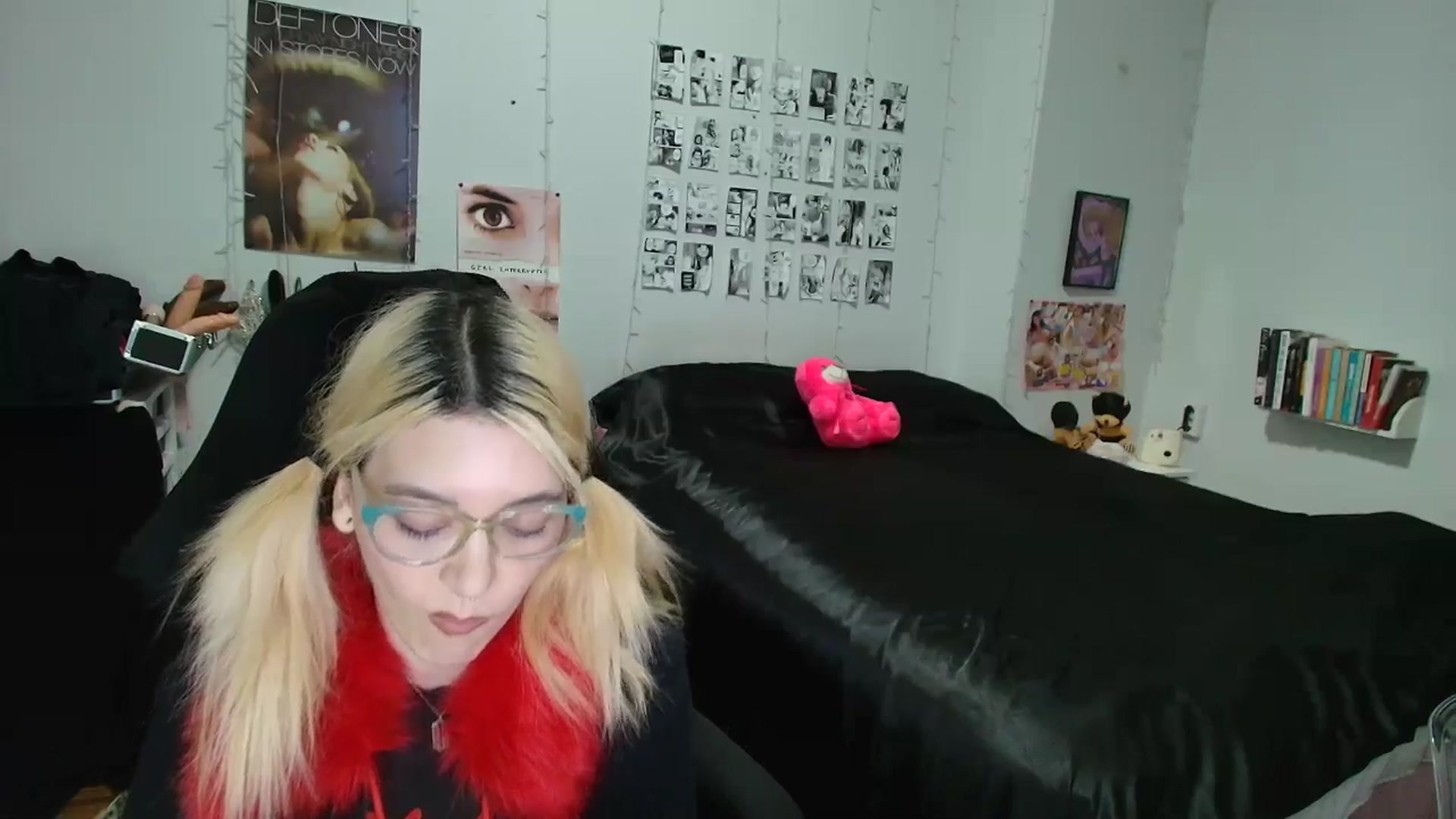 Gallery image thumbnail from AnnaTame's myfreecams stream on, 03/12/2026, 10:22 image 11 of 20