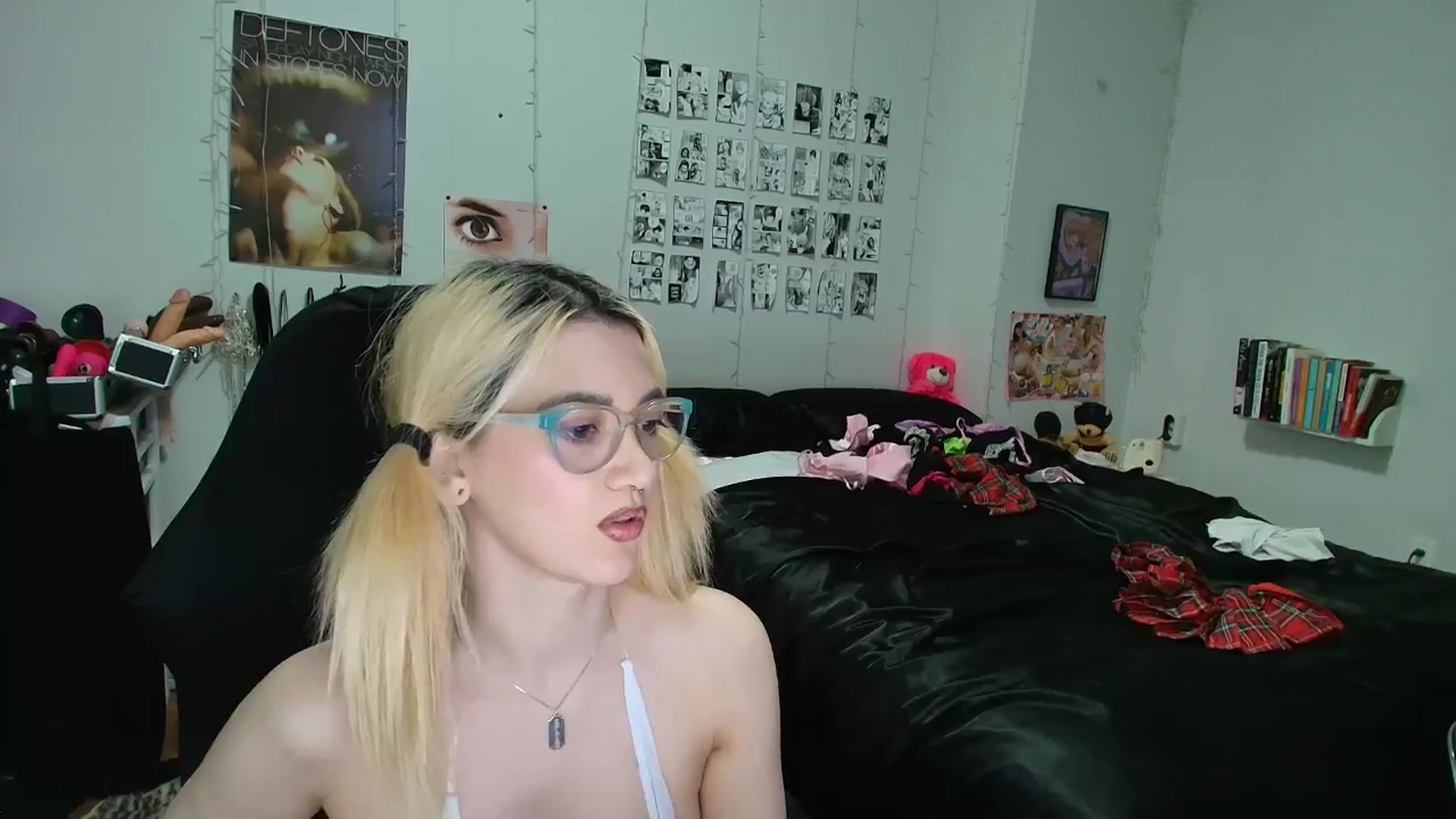 Gallery image thumbnail from AnnaTame's myfreecams stream on, 03/13/2026, 06:50 image 9 of 20
