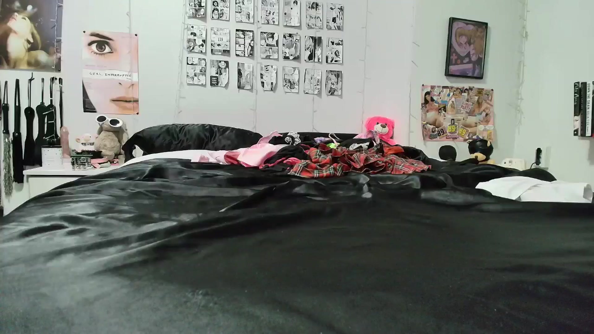 Gallery image thumbnail from AnnaTame's myfreecams stream on, 03/13/2026, 06:50 image 13 of 20