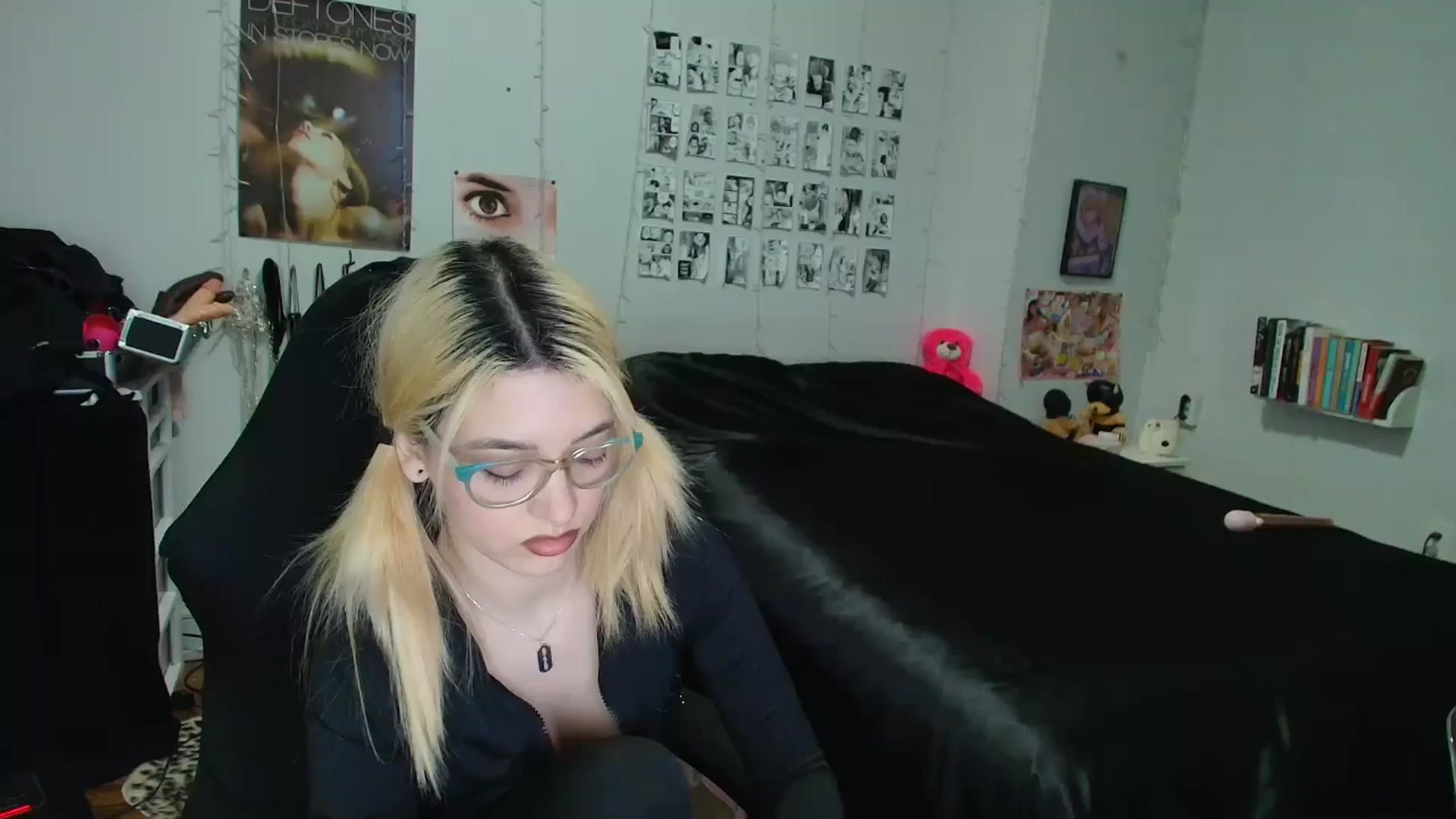 Gallery image thumbnail from AnnaTame's myfreecams stream on, 03/15/2026, 04:28 image 1 of 20