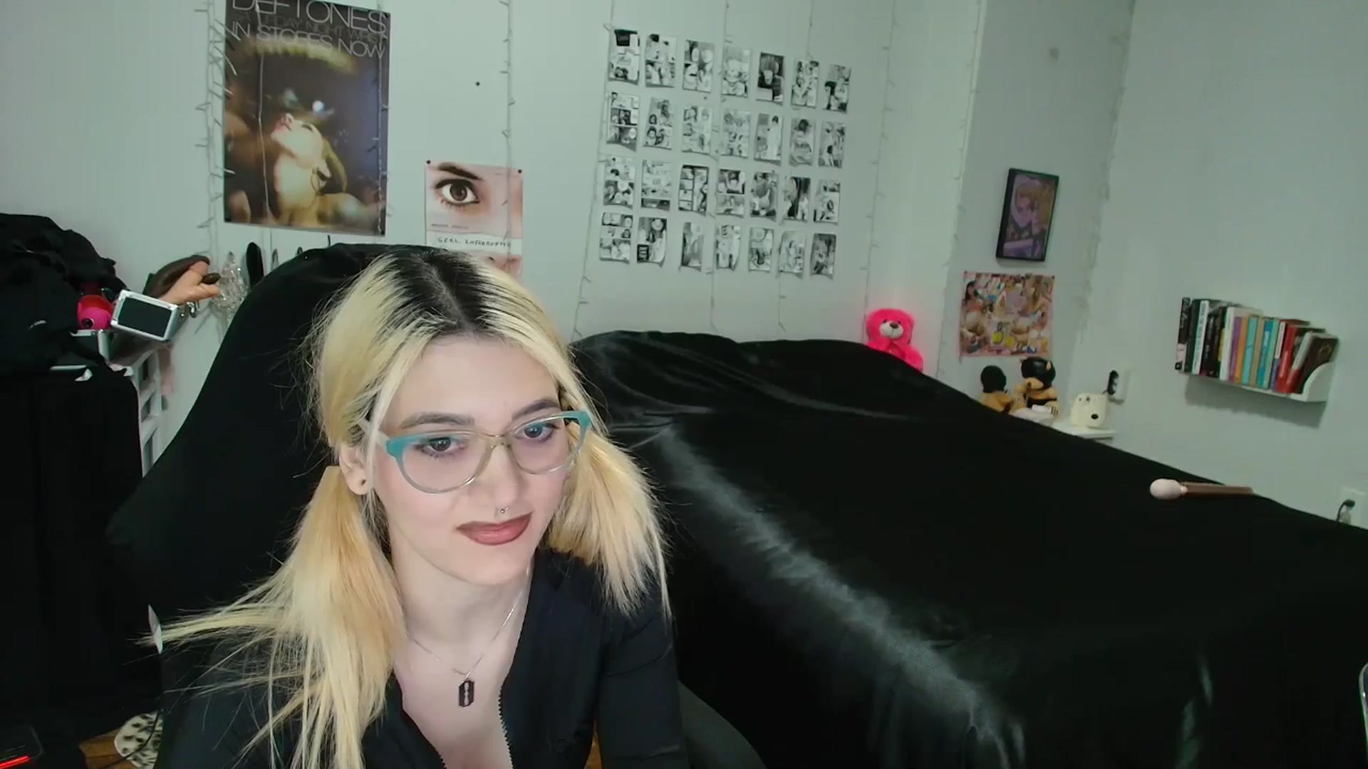 Gallery image thumbnail from AnnaTame's myfreecams stream on, 03/15/2026, 04:28 image 16 of 20