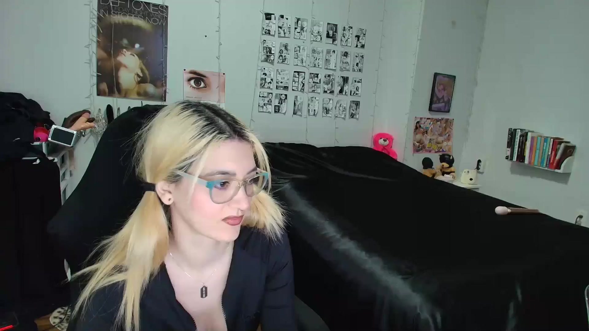 Gallery image thumbnail from AnnaTame's myfreecams stream on, 03/15/2026, 04:28 image 14 of 20