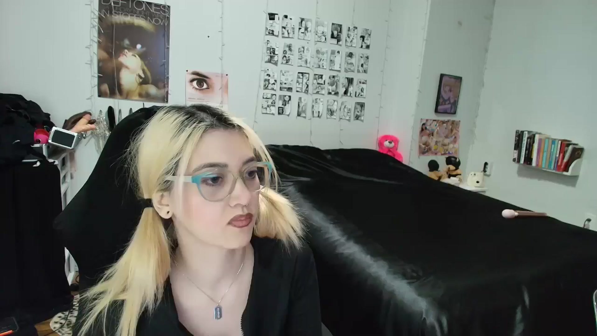 Gallery image thumbnail from AnnaTame's myfreecams stream on, 03/15/2026, 04:28 image 13 of 20