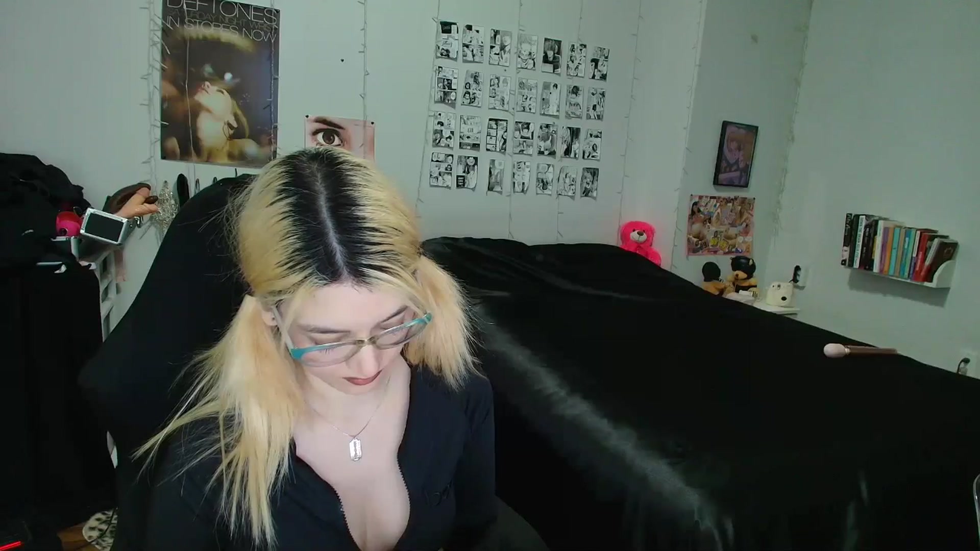 Gallery image thumbnail from AnnaTame's myfreecams stream on, 03/15/2026, 04:28 image 18 of 20