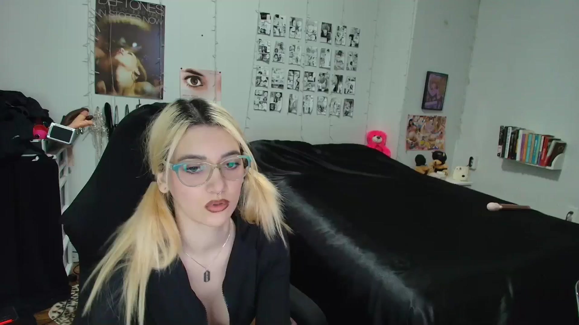 Gallery image thumbnail from AnnaTame's myfreecams stream on, 03/15/2026, 04:28 image 9 of 20