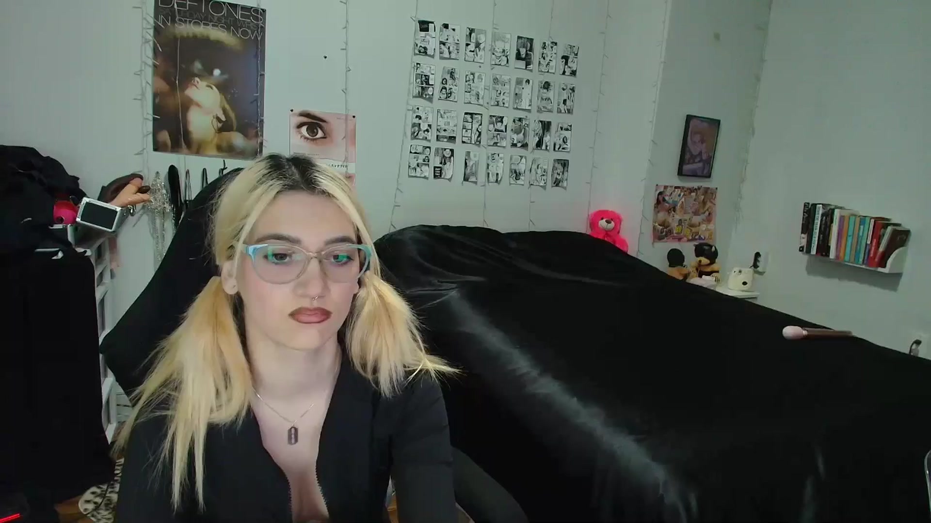 Gallery image thumbnail from AnnaTame's myfreecams stream on, 03/15/2026, 04:28 image 10 of 20
