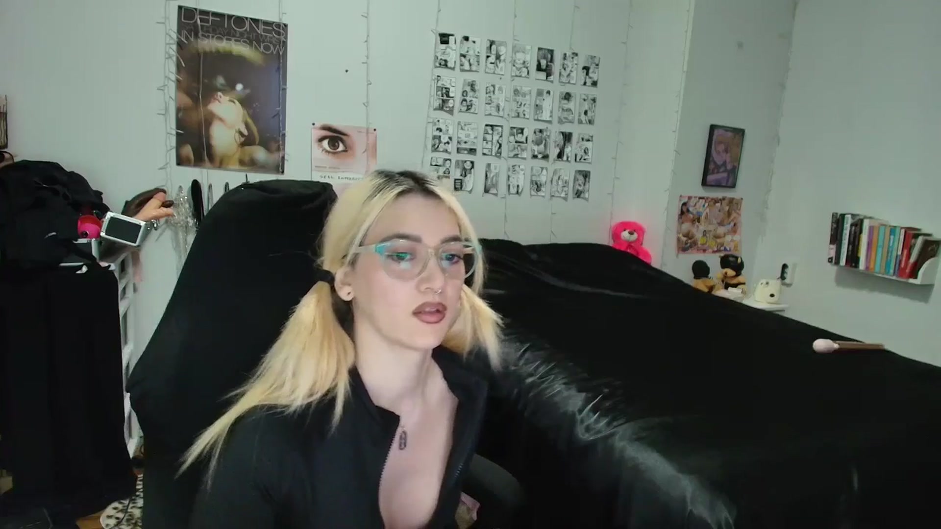Gallery image thumbnail from AnnaTame's myfreecams stream on, 03/15/2026, 05:08 image 19 of 20