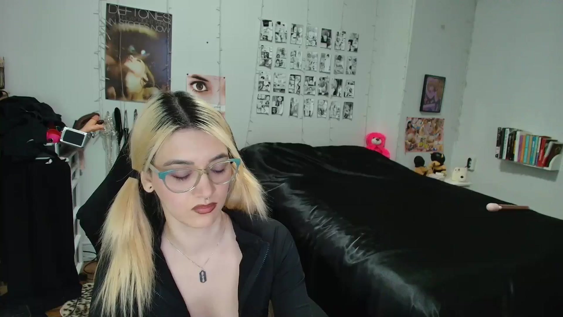 Gallery image thumbnail from AnnaTame's myfreecams stream on, 03/15/2026, 05:08 image 14 of 20