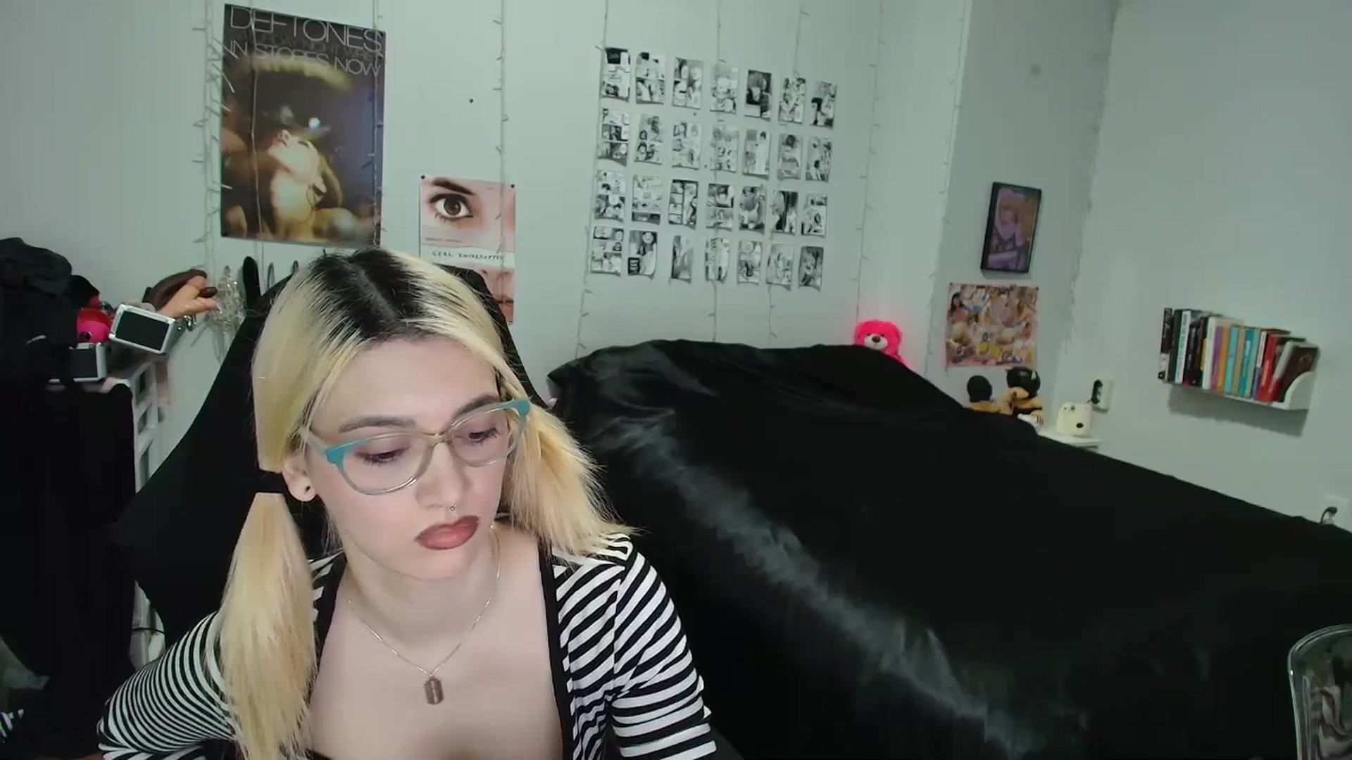 Gallery image thumbnail from AnnaTame's myfreecams stream on, 03/16/2026, 05:17 image 9 of 20
