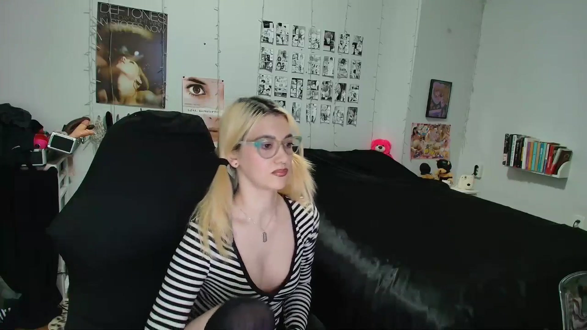 Gallery image thumbnail from AnnaTame's myfreecams stream on, 03/16/2026, 05:17 image 17 of 20