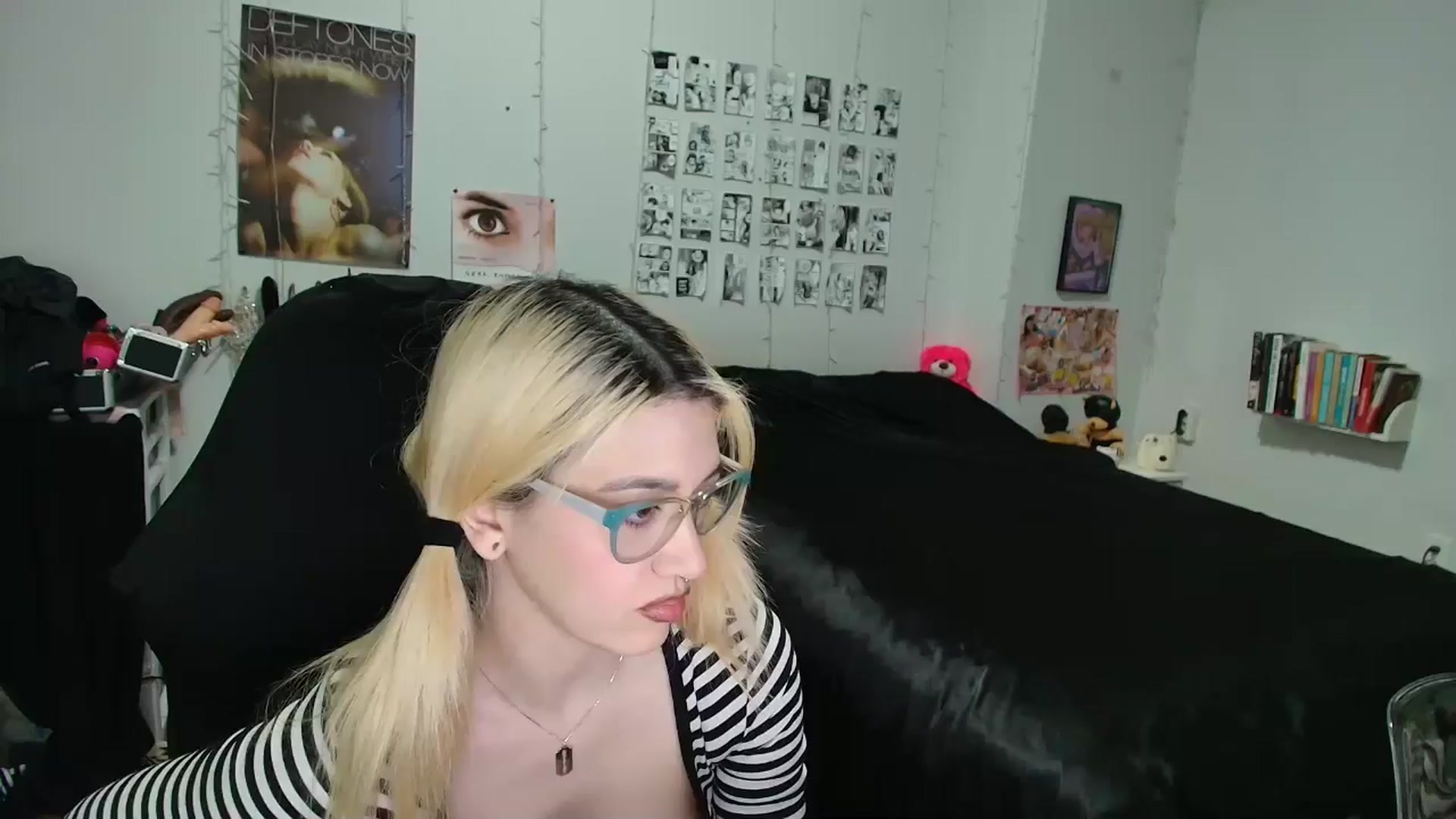 Gallery image thumbnail from AnnaTame's myfreecams stream on, 03/16/2026, 05:17 image 18 of 20