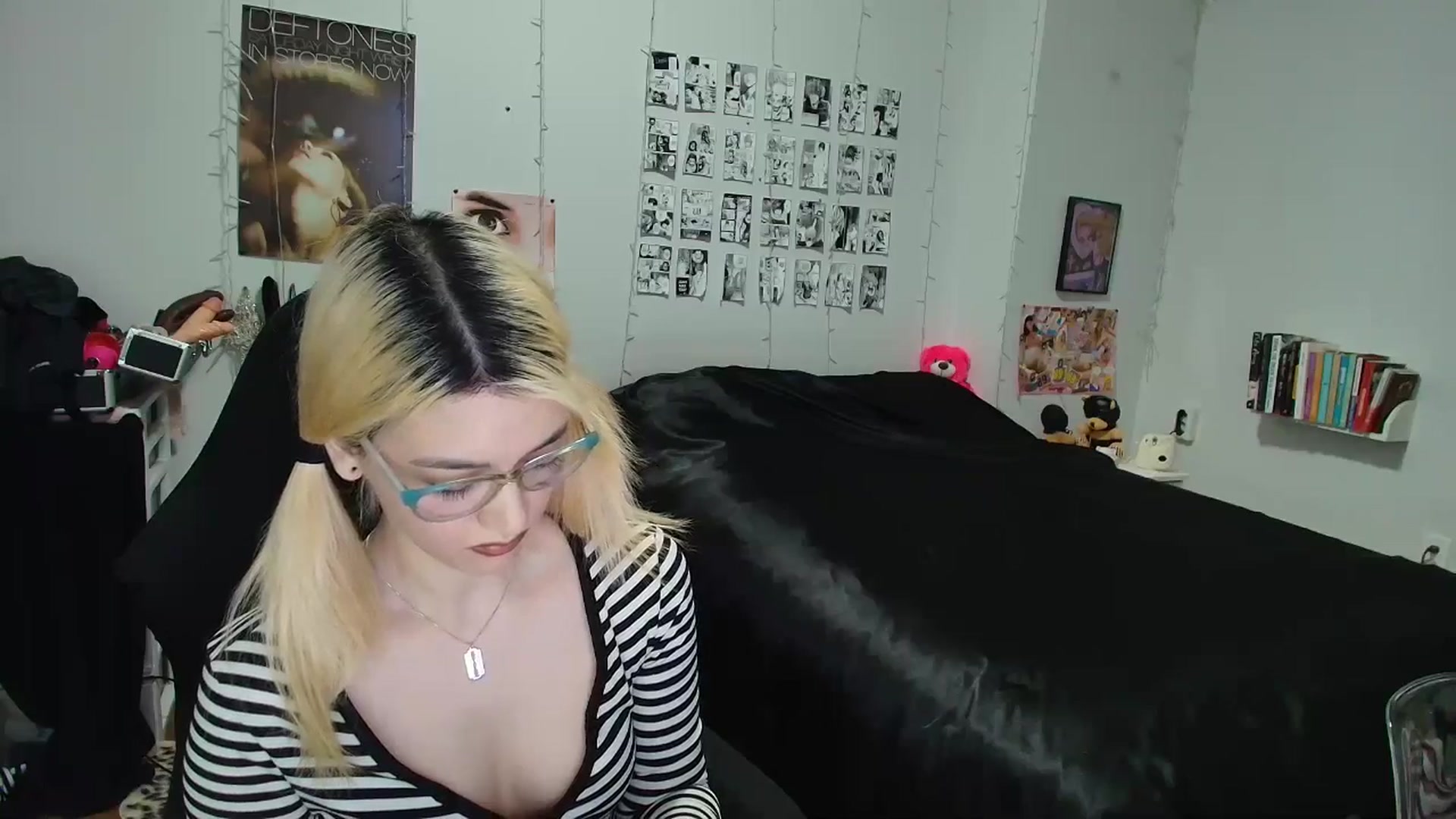 Gallery image thumbnail from AnnaTame's myfreecams stream on, 03/16/2026, 05:17 image 14 of 20