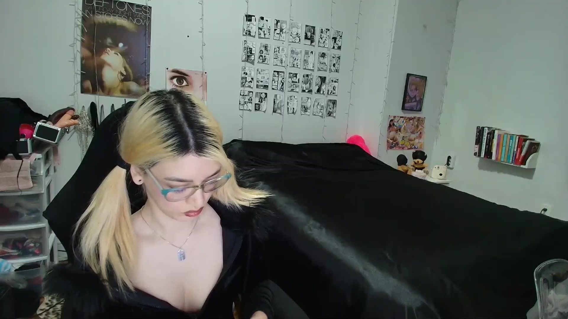 Gallery image thumbnail from AnnaTame's myfreecams stream on, 03/17/2026, 02:47 image 10 of 20