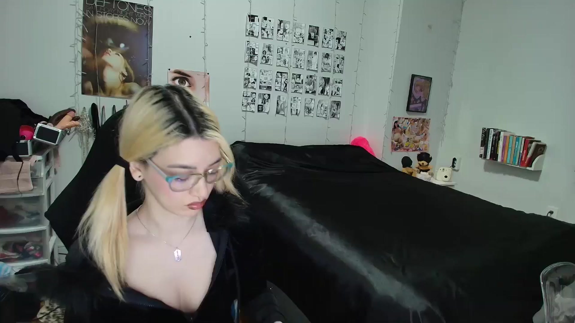 Gallery image thumbnail from AnnaTame's myfreecams stream on, 03/17/2026, 02:47 image 1 of 20