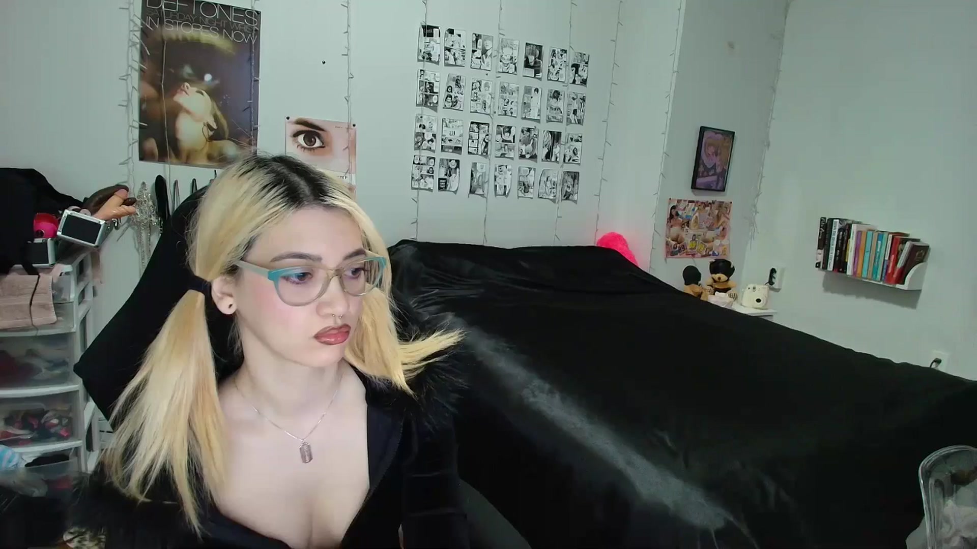 Gallery image thumbnail from AnnaTame's myfreecams stream on, 03/17/2026, 02:47 image 15 of 20