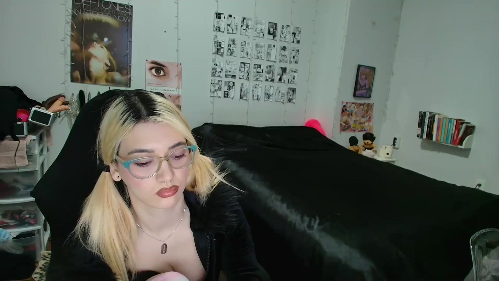 Gallery image thumbnail from AnnaTame's myfreecams stream on, 03/17/2026, 07:35 image 4 of 20
