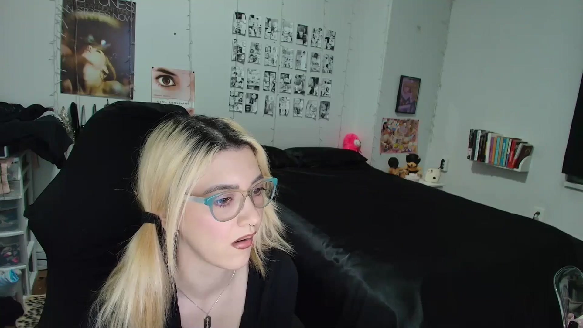 Gallery image thumbnail from AnnaTame's myfreecams stream on, 03/18/2026, 04:42 image 13 of 20