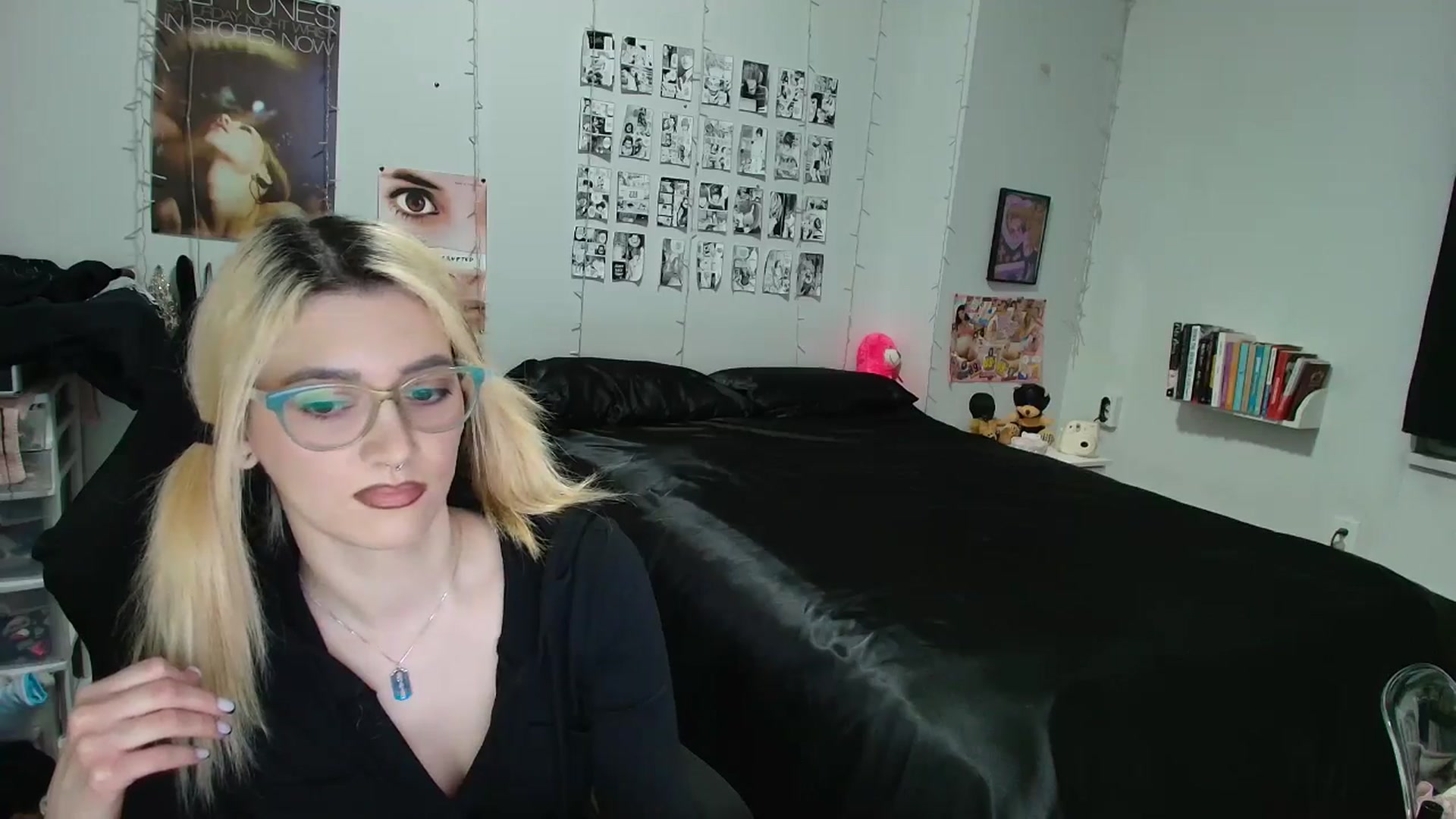 Gallery image thumbnail from AnnaTame's myfreecams stream on, 03/18/2026, 04:42 image 16 of 20