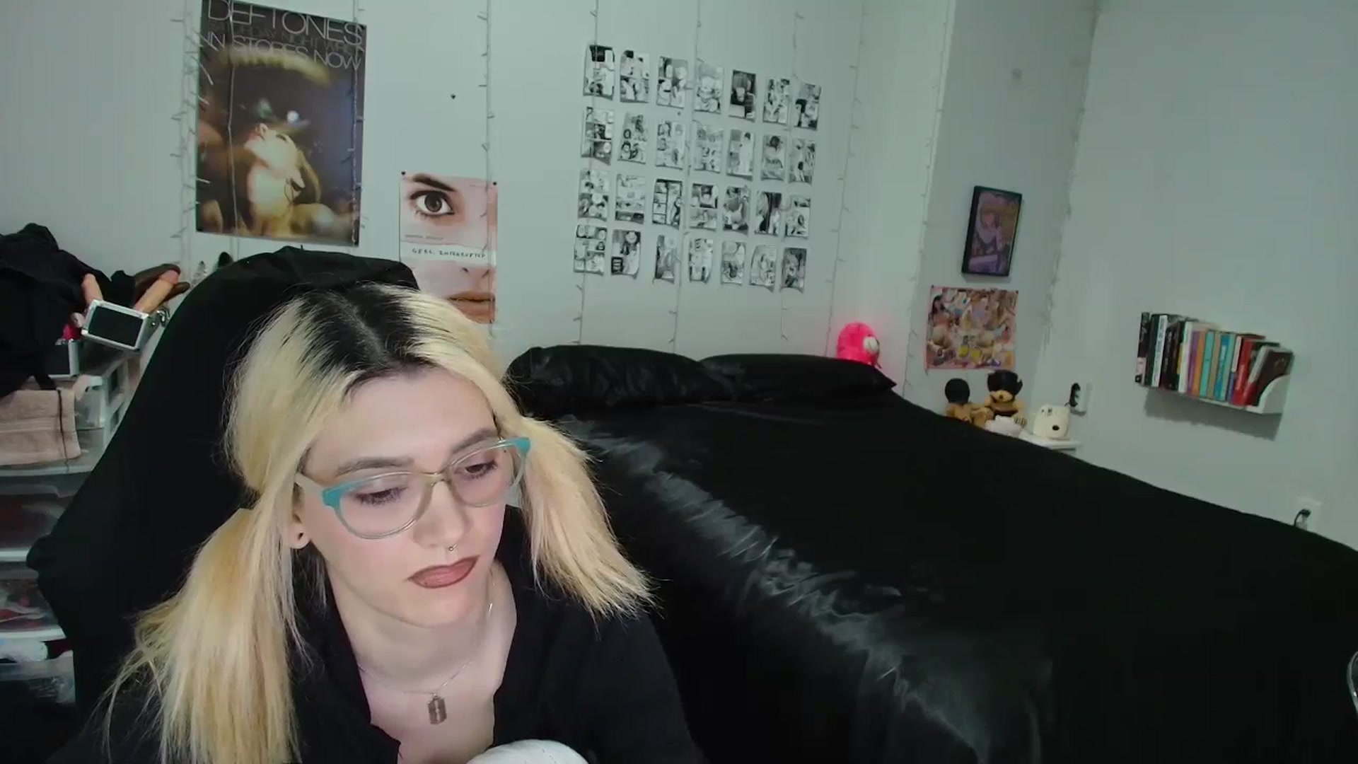 Gallery image thumbnail from AnnaTame's myfreecams stream on, 03/18/2026, 05:59 image 17 of 20