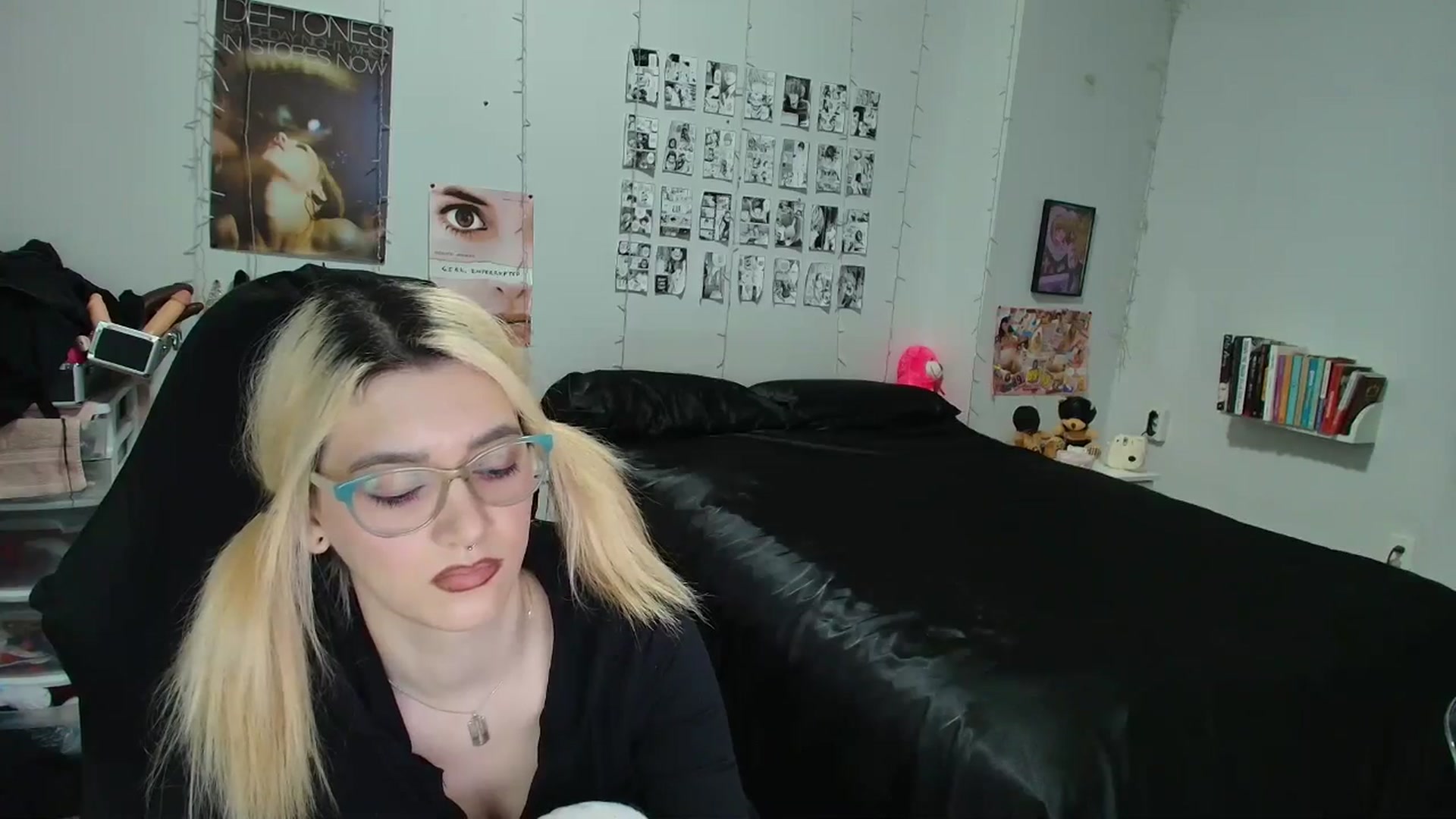 Gallery image thumbnail from AnnaTame's myfreecams stream on, 03/18/2026, 05:59 image 16 of 20