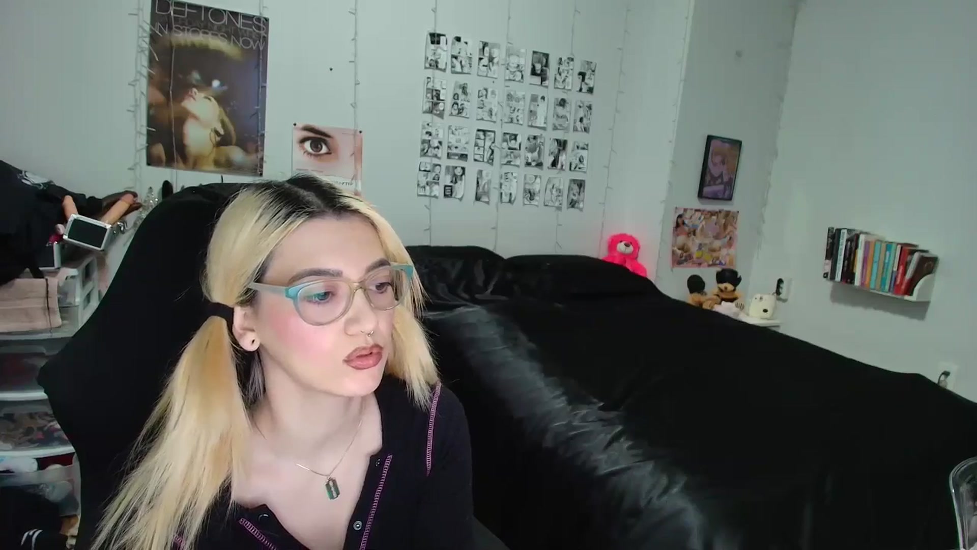 Gallery image thumbnail from AnnaTame's myfreecams stream on, 03/19/2026, 05:17 image 18 of 20