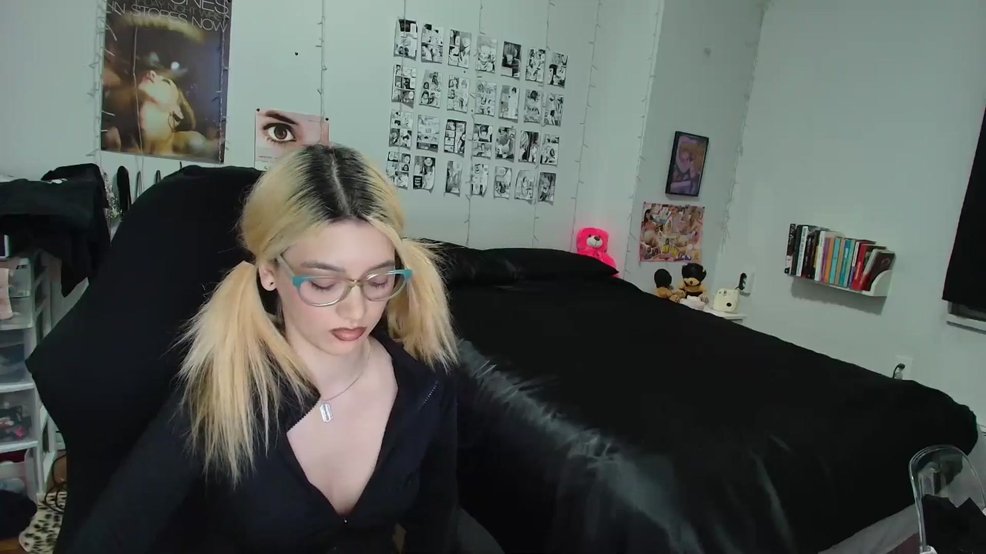 Gallery image thumbnail from AnnaTame's myfreecams stream on, 03/20/2026, 03:23 image 11 of 20