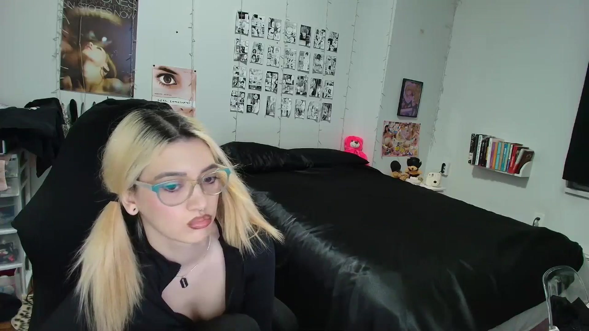 Gallery image thumbnail from AnnaTame's myfreecams stream on, 03/20/2026, 03:23 image 17 of 20