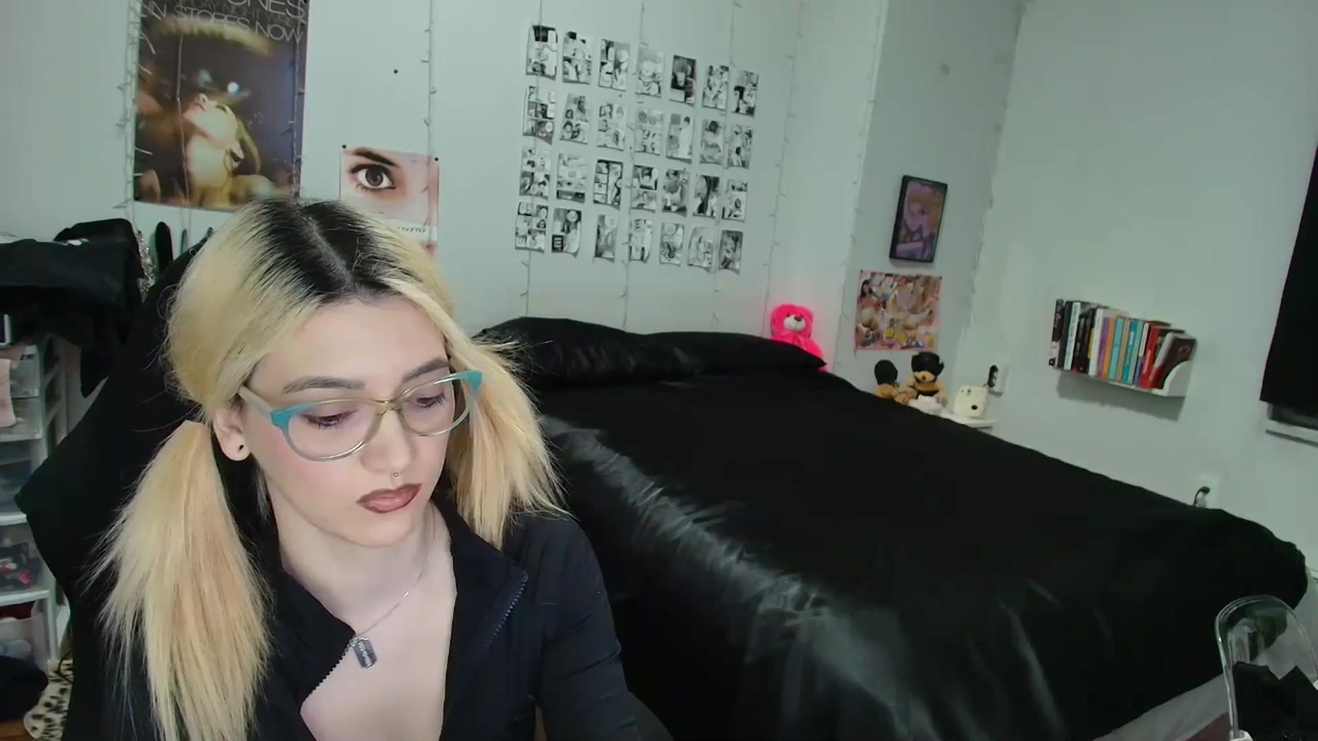Gallery image thumbnail from AnnaTame's myfreecams stream on, 03/20/2026, 03:23 image 15 of 20