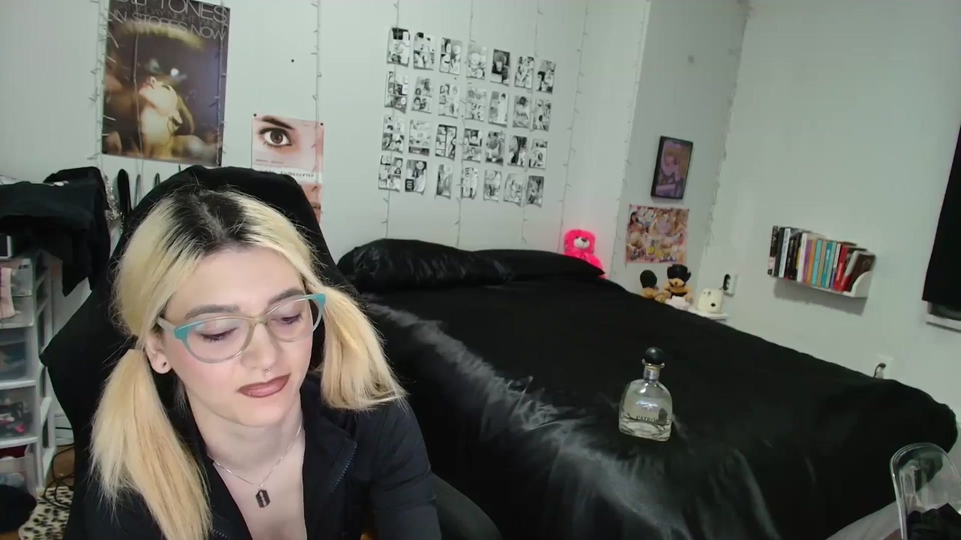 Gallery image thumbnail from AnnaTame's myfreecams stream on, 03/20/2026, 04:36 image 15 of 20